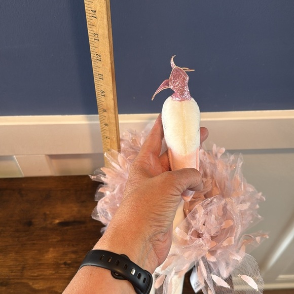 FAO Schwarz Toy Plush Petit Bon Swan 12” Plush Toy Rose Pink TuTu Shiny Crown - Picture 7 of 8